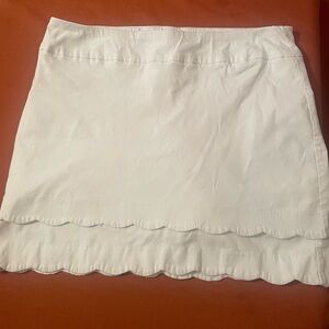 Ladies Crown & Ivy white skorts; size 16; like new